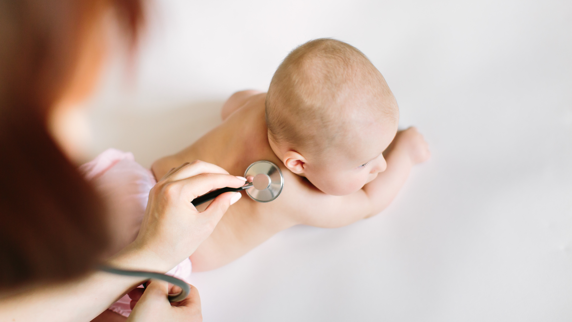 秋冬季因為低溫令病毒活躍,而且嬰幼兒免疫系統尚未發育完成,所以很容易生病。Kabirta整理秋冬寶寶最常見疾病,及提升寶寶免疫力的方法。