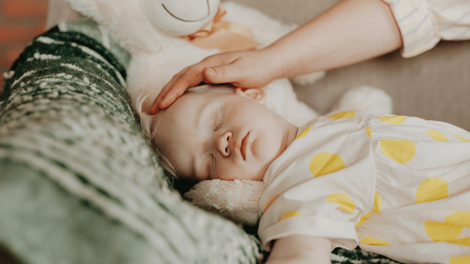 當寶寶出現呼吸問題、膚色變暗及腸胃不適時，父母們切勿忽視。